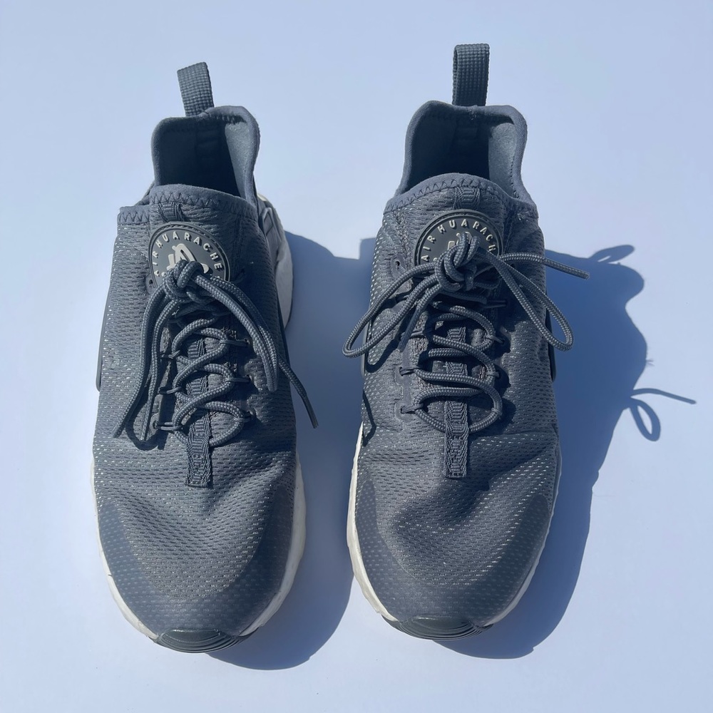 Nike Air Huarache Athletic Sneakers